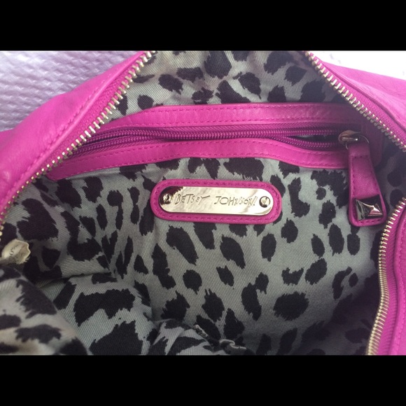 HOT PINK buttery leather Betsey bag - Picture 5 of 6